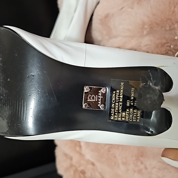 Pointed pumps - Picture 3 of 3